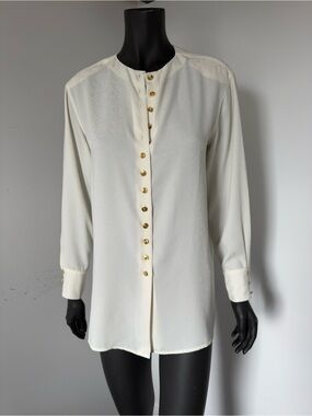 348. VTG Jones Wear Cream Long-Sleeve Blouse with Gold Buttons